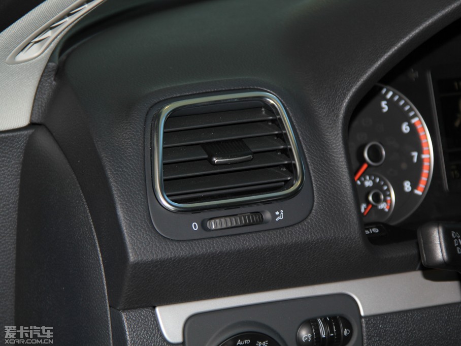 2013п 1.4TSI GTS (jng)ٰ