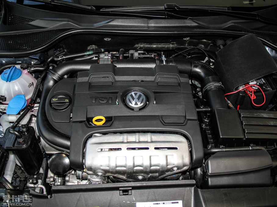 2013п 1.4TSI GTS ٰ