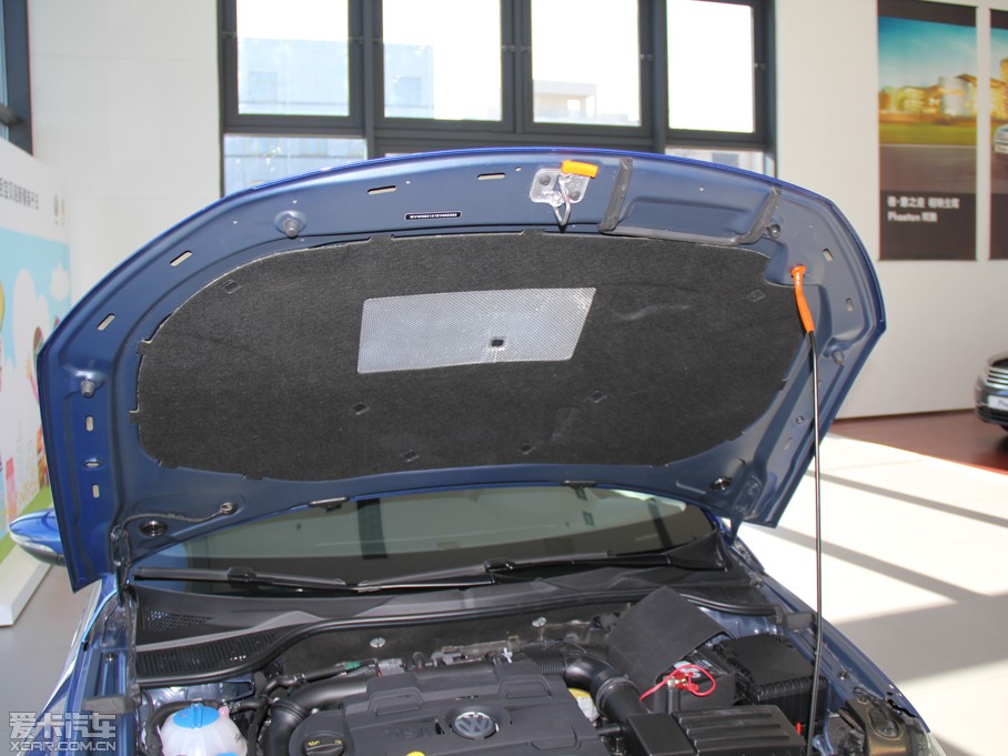 2013п 1.4TSI GTS ٰ