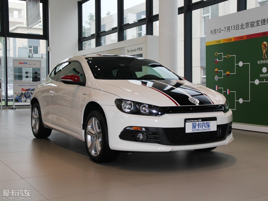 2013п 1.4TSI GTS ٰ