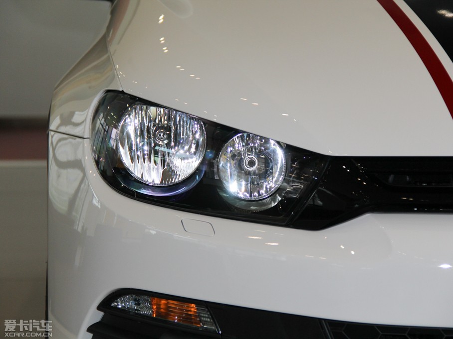 2013п 1.4TSI GTS ٰ