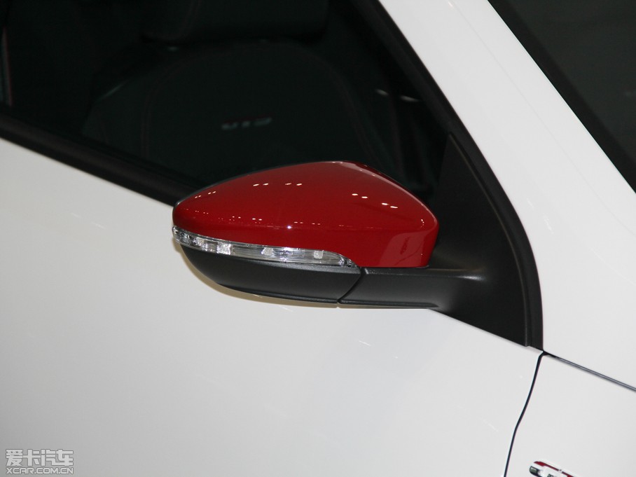 2013п 1.4TSI GTS ٰ