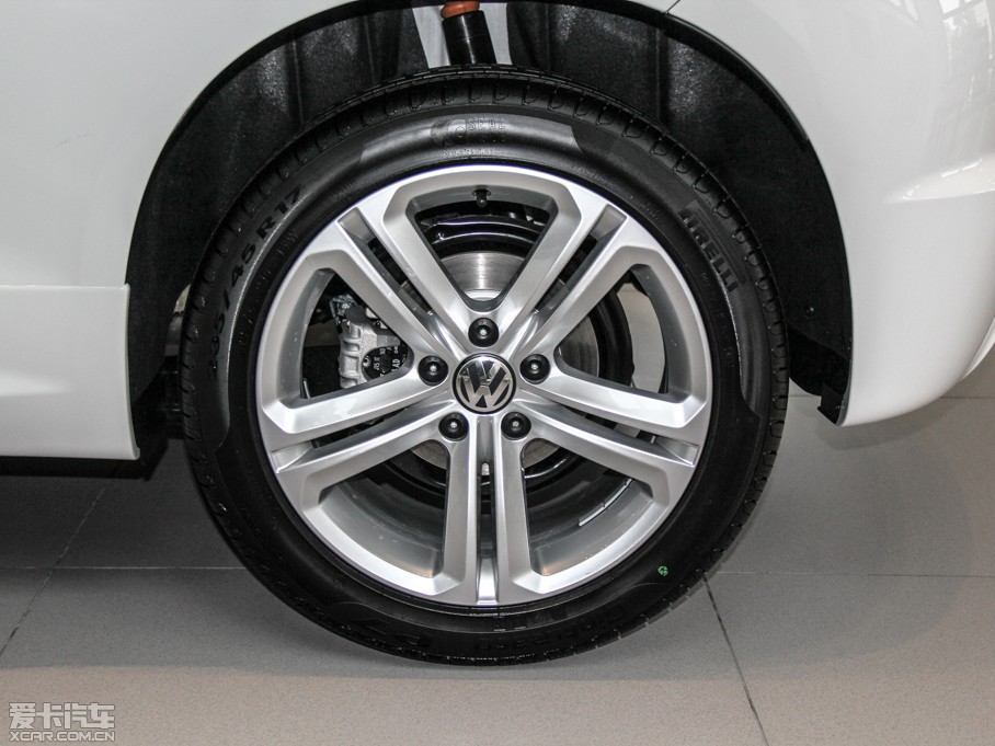 2013п 1.4TSI GTS ٰ