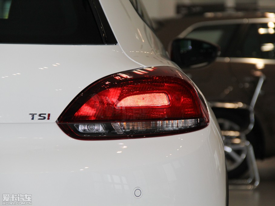 2013п 1.4TSI GTS ٰ