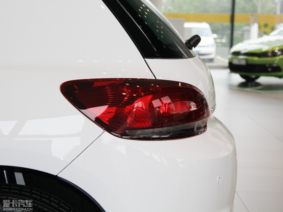 2013п 1.4TSI GTS ٰ