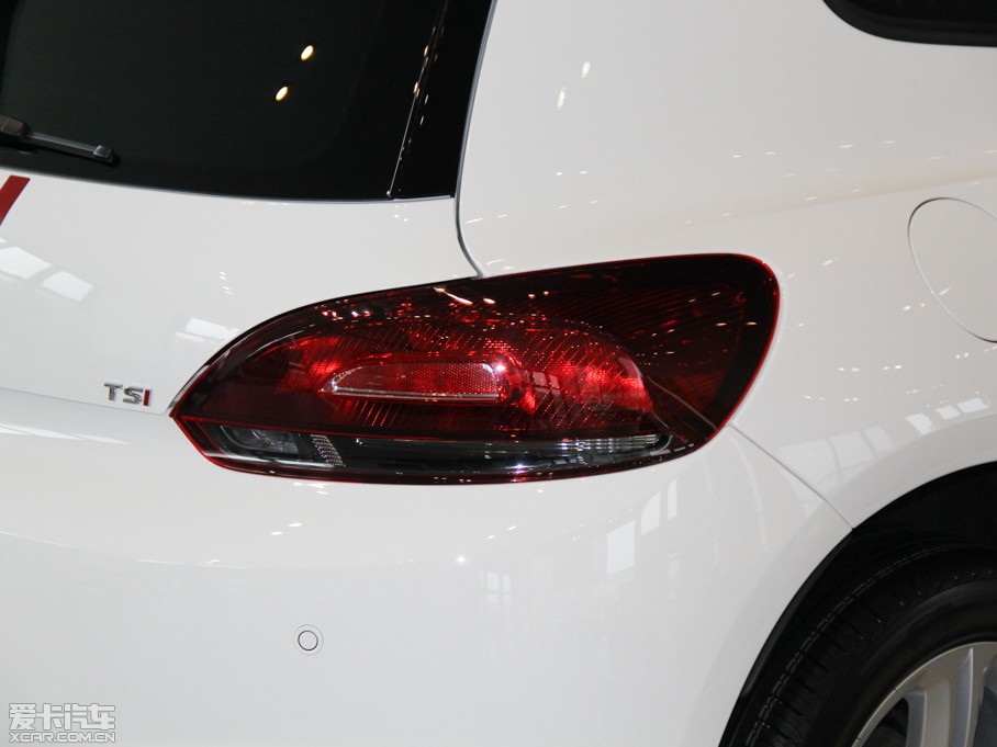 2013п 1.4TSI GTS ٰ