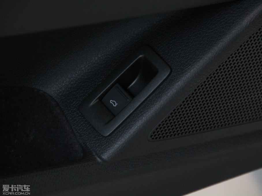 2013п 1.4TSI GTS ٰ