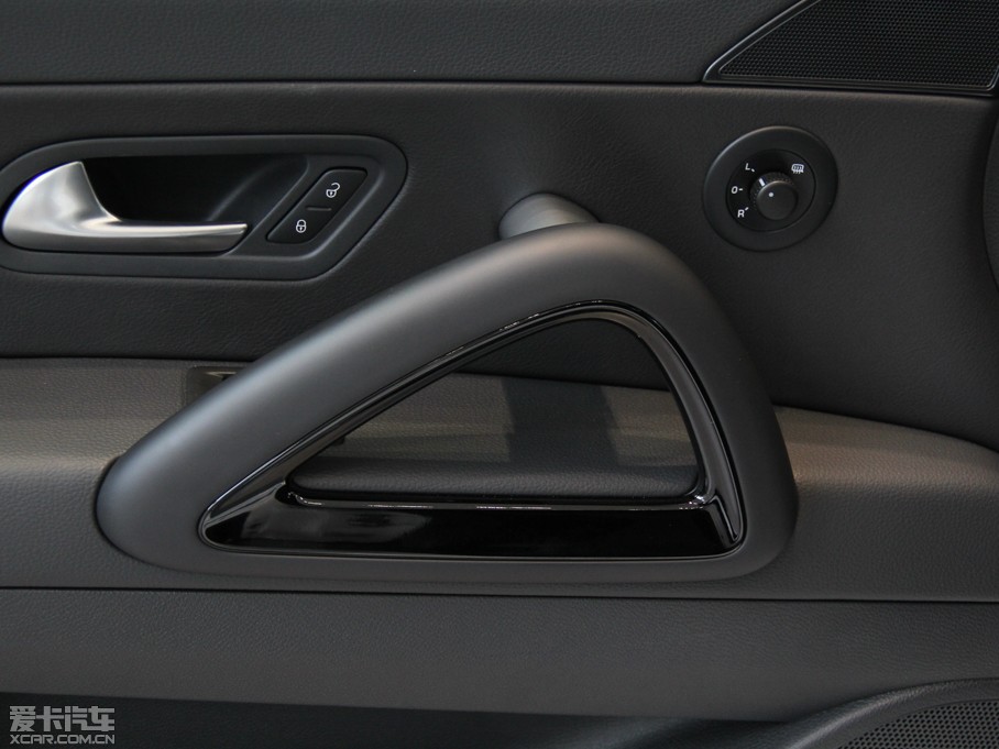 2013п 1.4TSI GTS ٰ