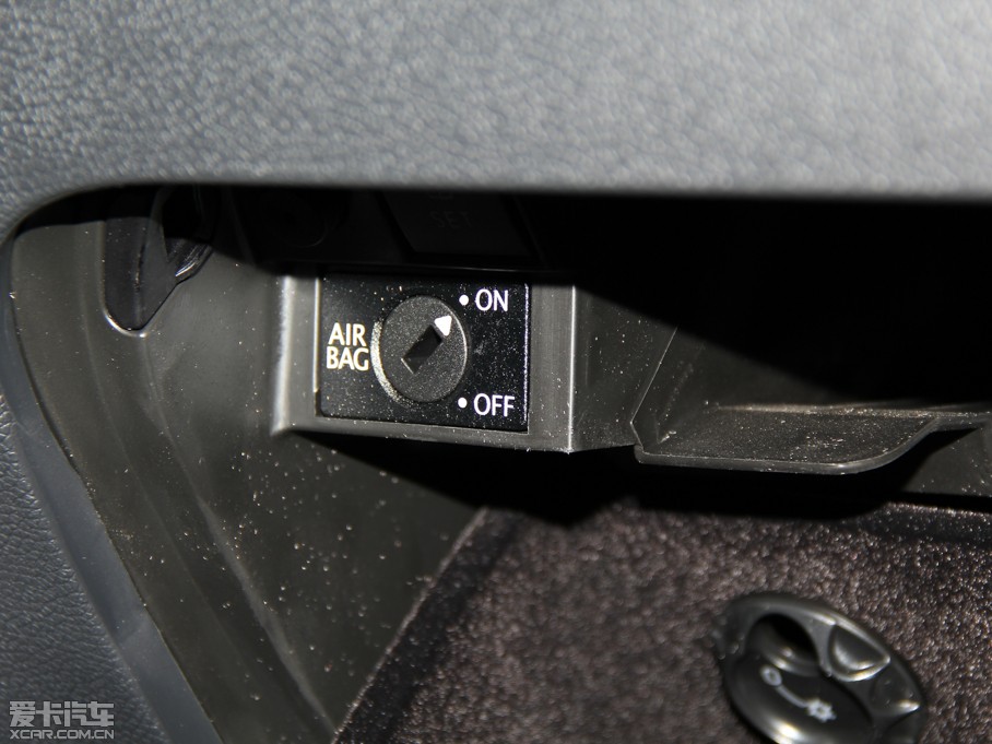 2013п 1.4TSI GTS ٰ