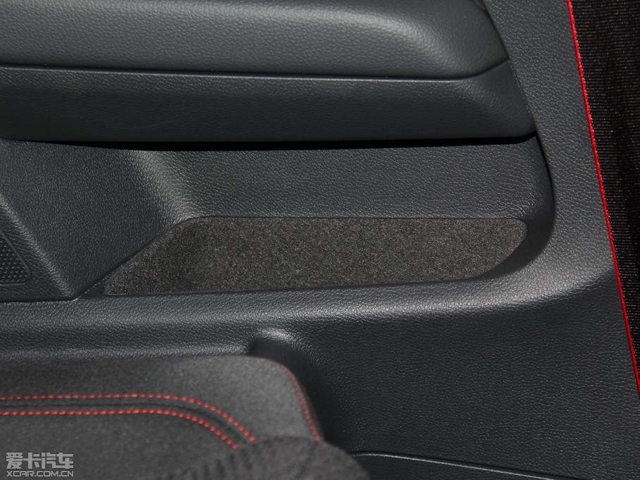 2013п 1.4TSI GTS ٰ