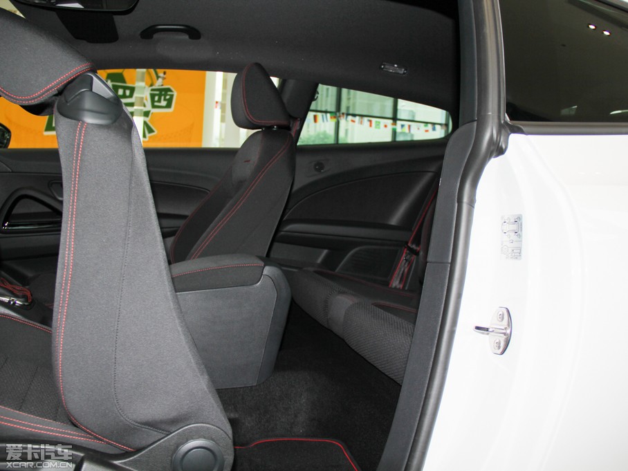 2013п 1.4TSI GTS ٰ