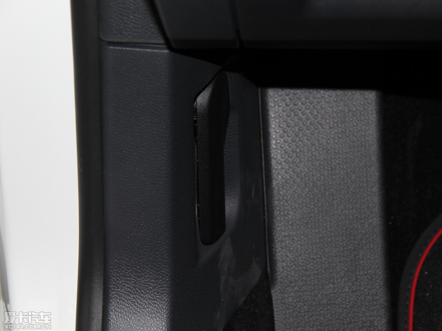 2013п 1.4TSI GTS ٰ