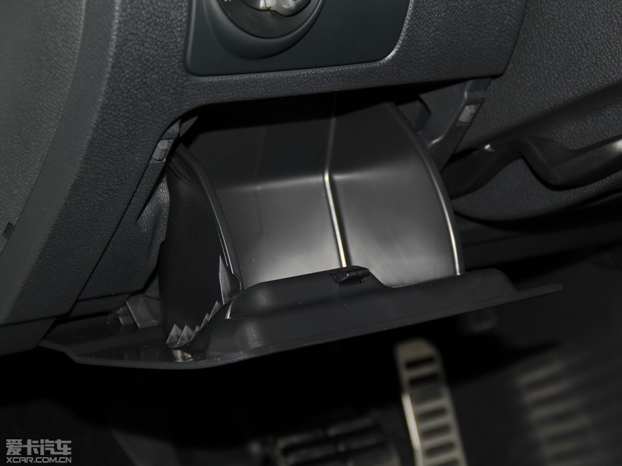 2013п 1.4TSI GTS ٰ