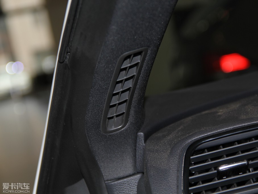 2013п 1.4TSI GTS ٰ