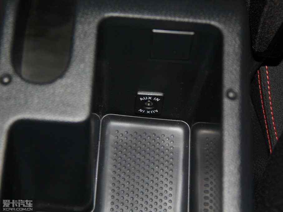 2013п 1.4TSI GTS ٰ