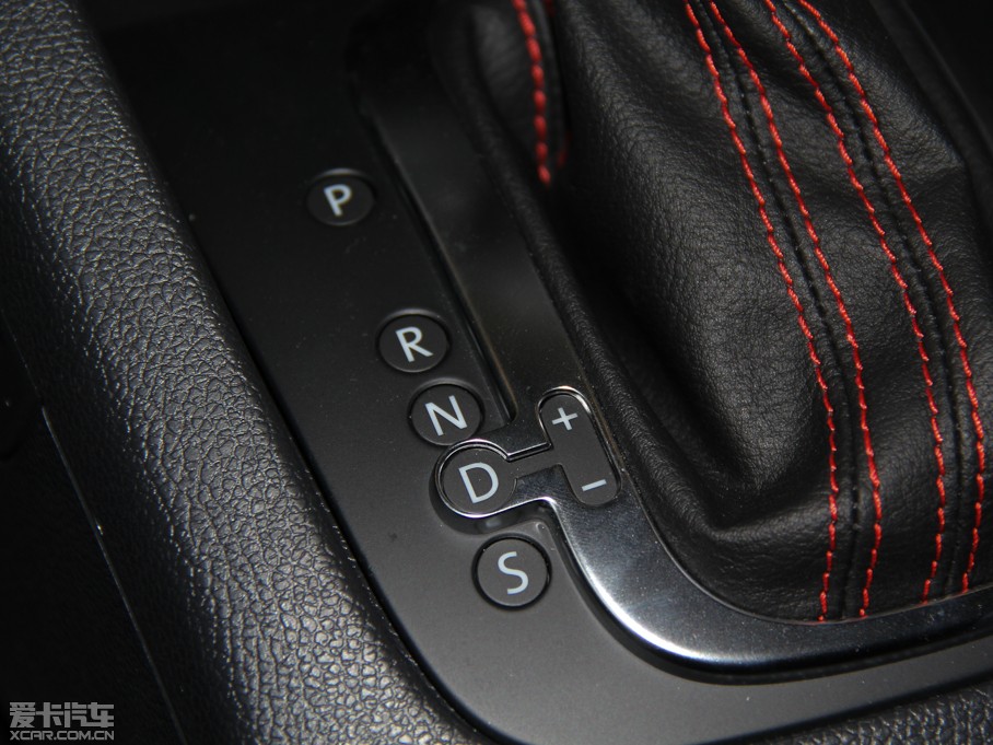 2013п 1.4TSI GTS ٰ