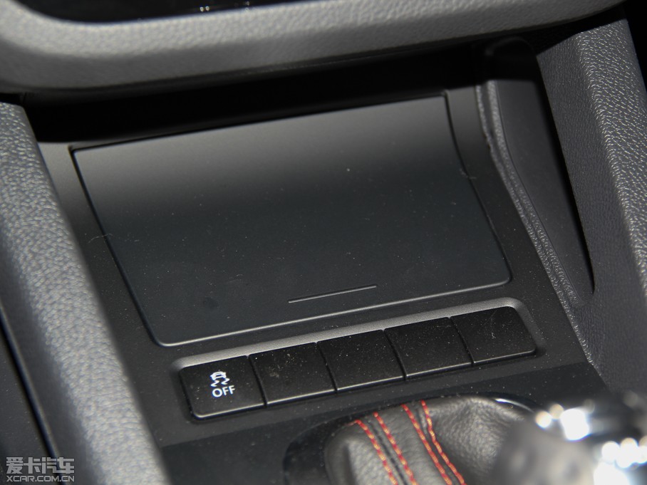 2013п 1.4TSI GTS ٰ