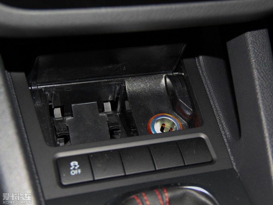 2013п 1.4TSI GTS ٰ