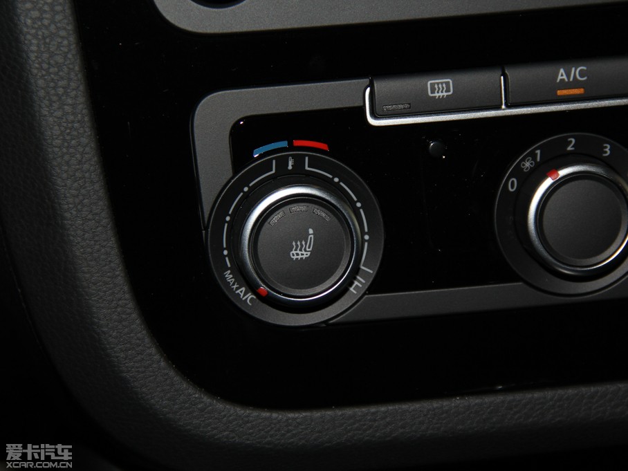 2013п 1.4TSI GTS ٰ