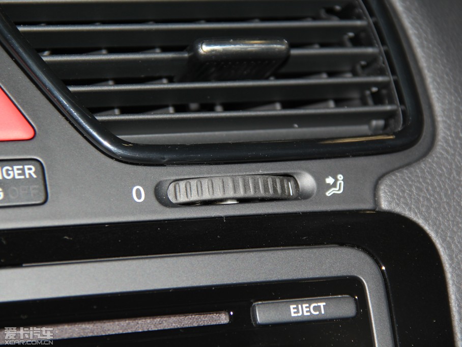 2013п 1.4TSI GTS ٰ