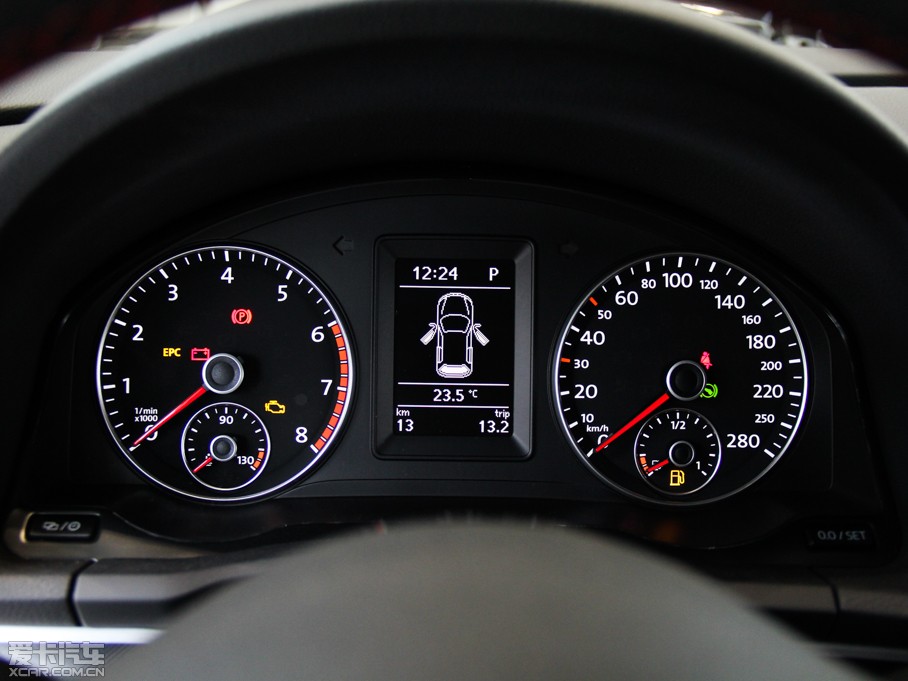 2013п 1.4TSI GTS (jng)ٰ