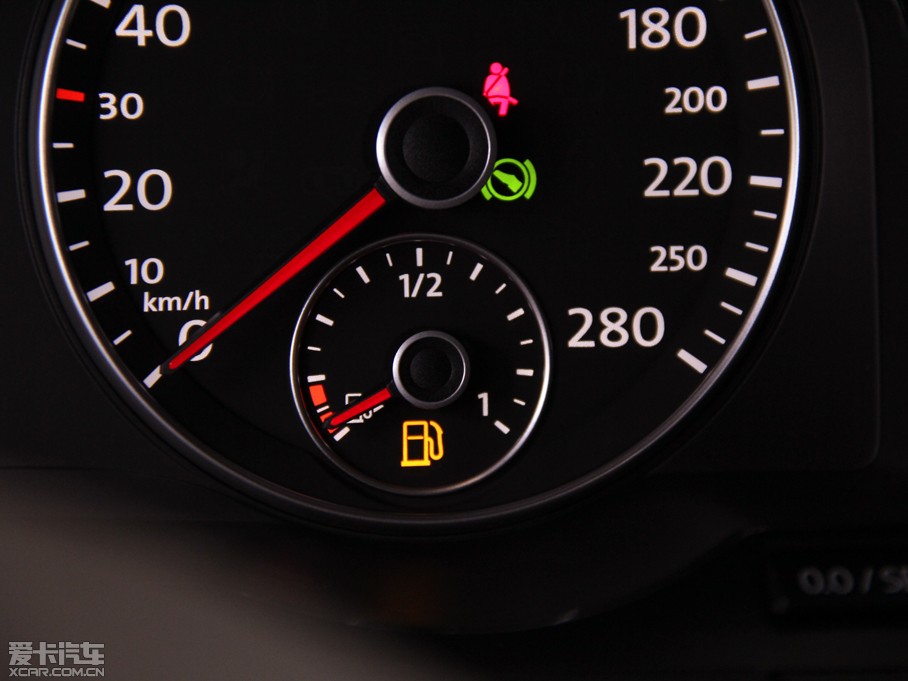 2013п 1.4TSI GTS ٰ