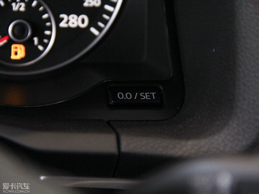 2013п 1.4TSI GTS ٰ