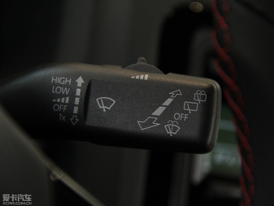 2013п 1.4TSI GTS ٰ