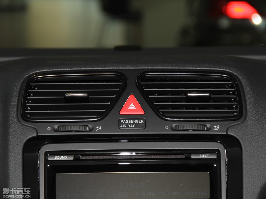 2013п 1.4TSI GTS (jng)ٰ