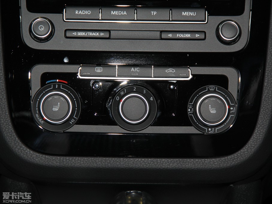 2013п 1.4TSI GTS ٰ