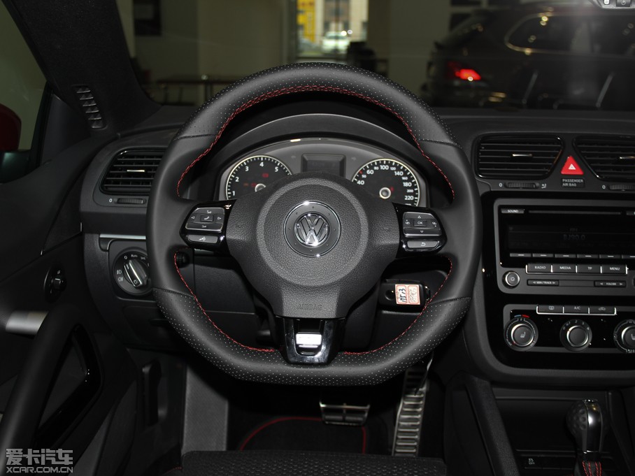 2013п 1.4TSI GTS ٰ