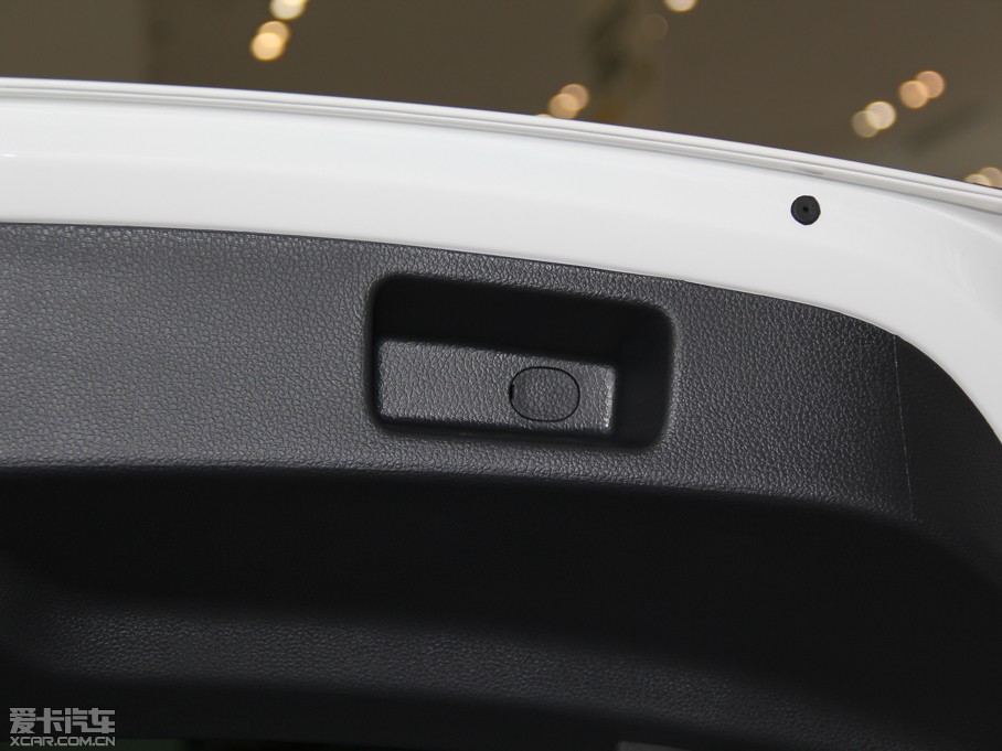 2013п 1.4TSI GTS ٰ