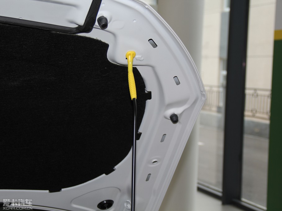 2013п 1.4TSI GTS ٰ