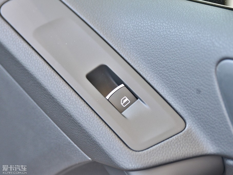 2013Tiguan 2.0T R-Line