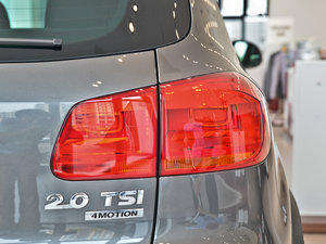 20132.0T R-Line (ji)^