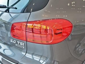 20132.0T R-Line (ji)^