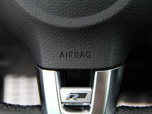 20132.0T R-Line п؅^(q)