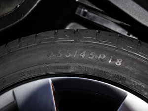 2013款4.2 柏秋纳弗洛版 其它