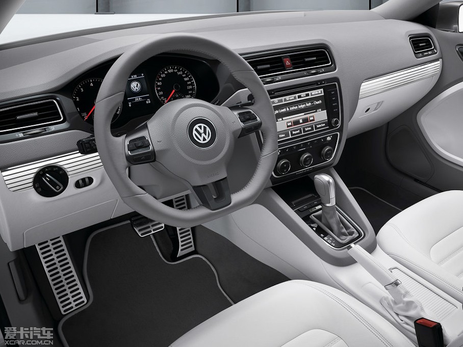 2010��New Compact ����܇