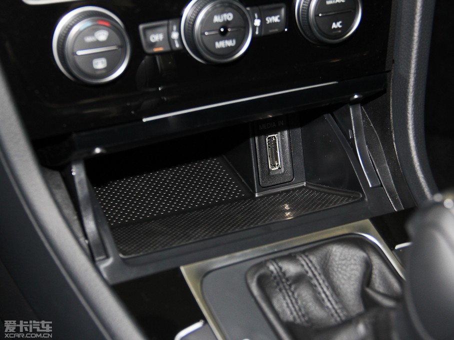 2014Golf܇ 1.4 TSI A