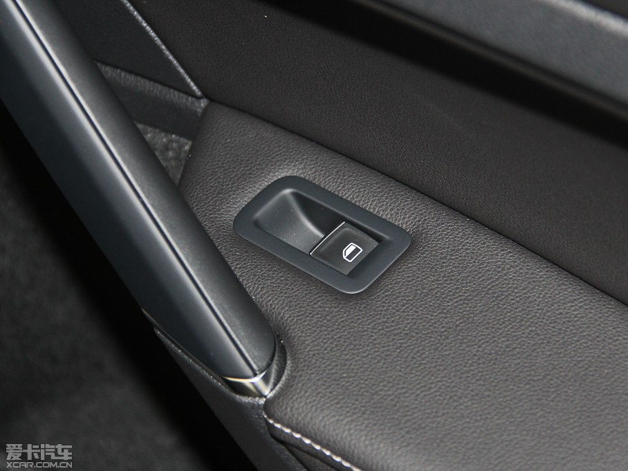 2014Golf܇ 1.4 TSI A