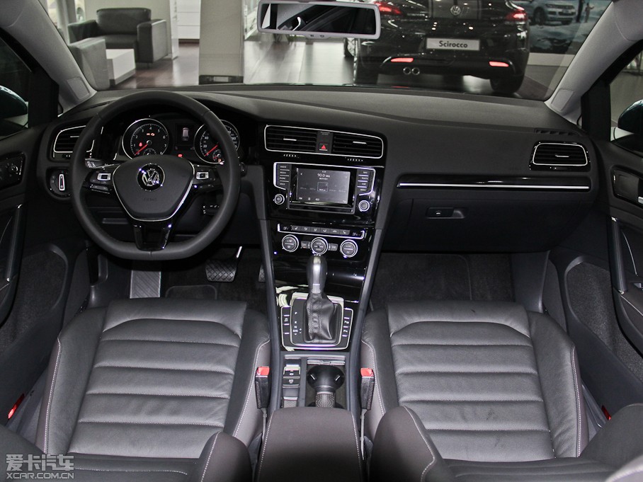 2014Golf܇ 1.4 TSI A