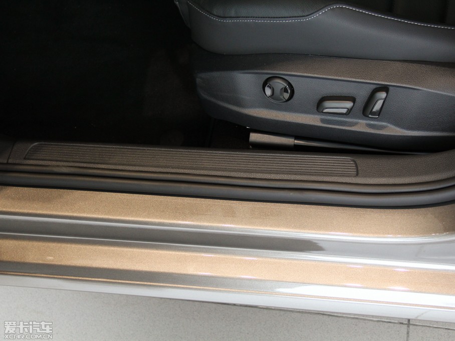 2014Golf܇ 1.4 TSI A