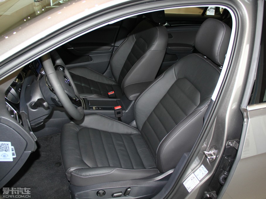 2014Golf܇ 1.4 TSI A