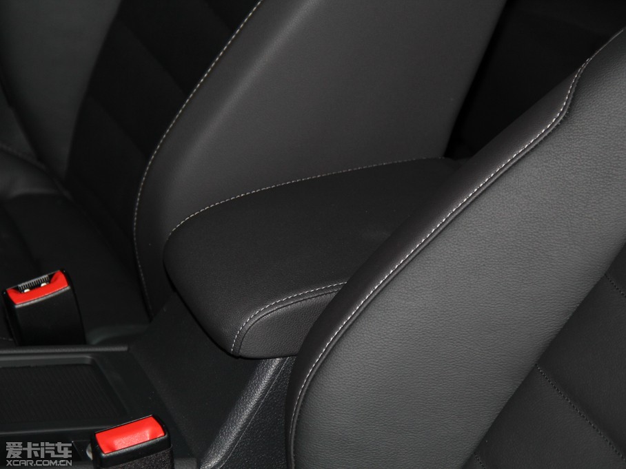 2014Golf܇ 1.4 TSI A