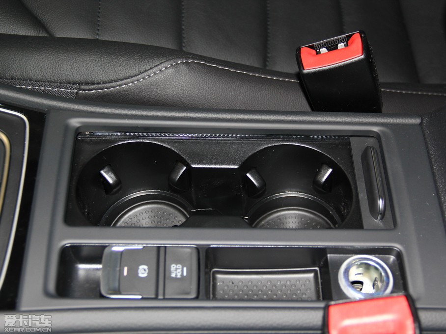 2014Golf܇ 1.4 TSI A