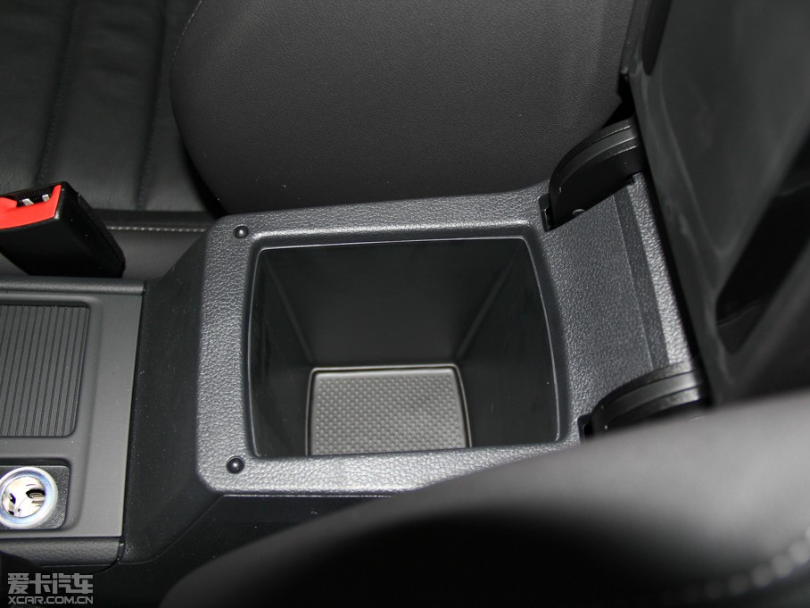 2014Golf܇ 1.4 TSI A