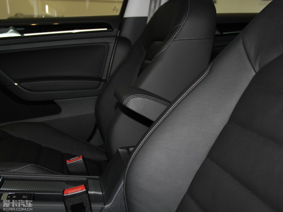 2014Golf܇ 1.4 TSI A