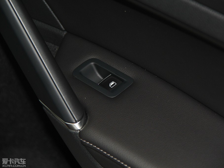 2014Golf܇ 1.4 TSI A