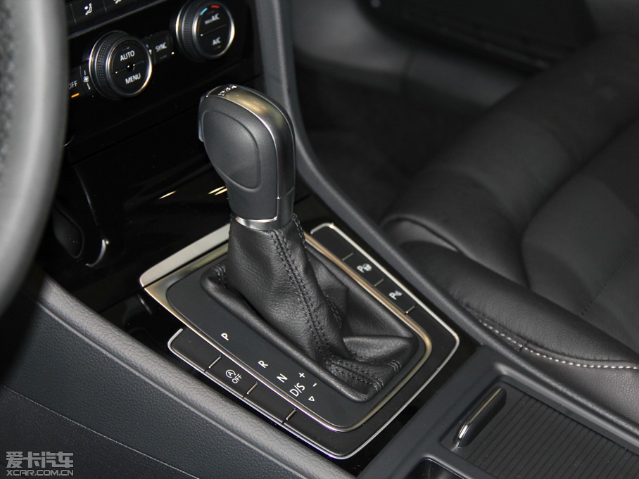 2014Golf܇ 1.4 TSI A